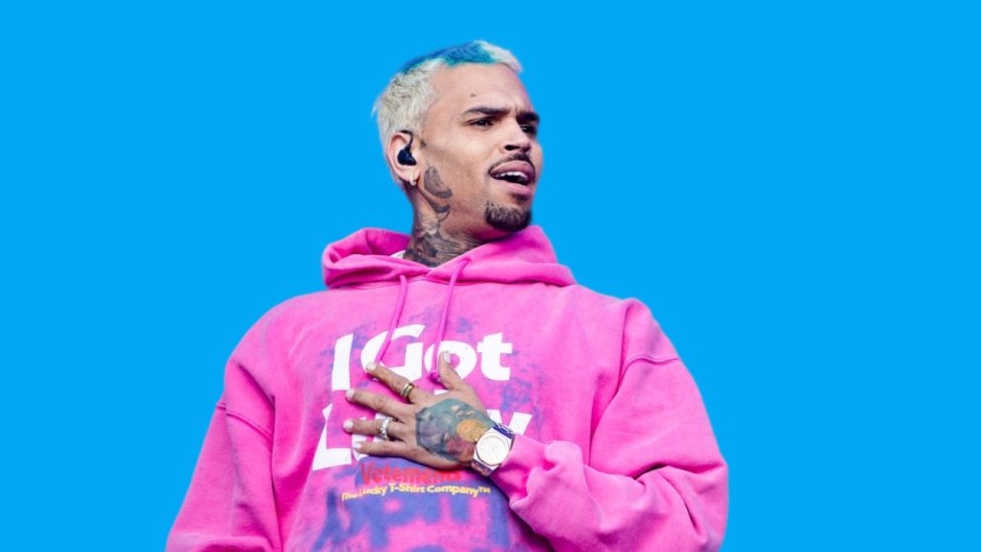 Who are Chris Browns Parents? Chris Brown Biography, Parents Name